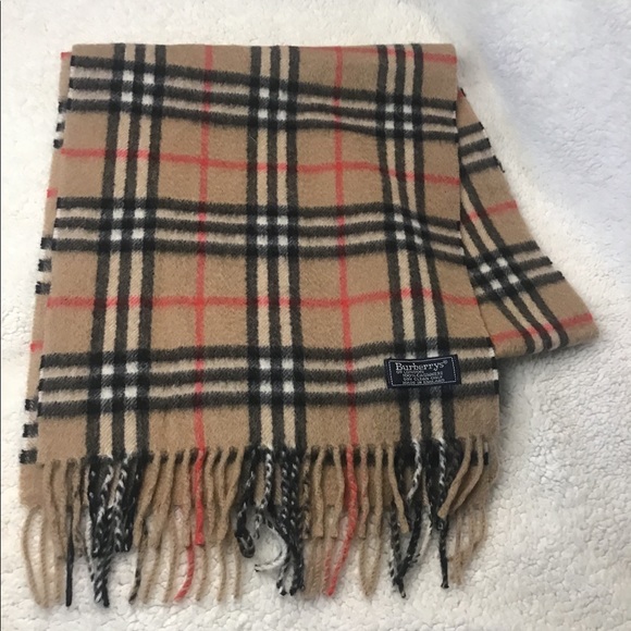 🛍Authentic Cashmere BURBERRY’s of LONDON Scarf - Picture 3 of 3